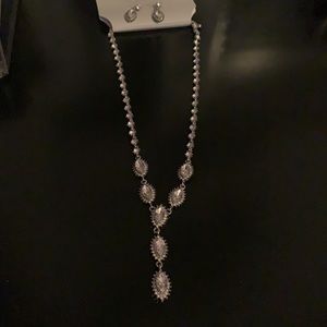 Necklace and earring set
